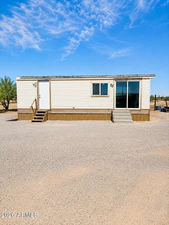 4.54 Acres of Land with Home for Lease in Casa Grande, Arizona