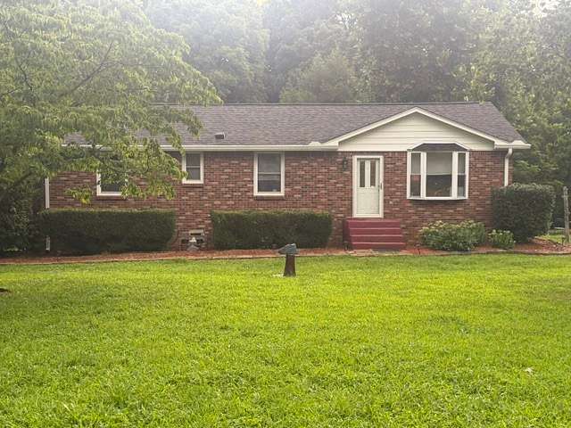 2 Acres of Land with Home for Sale in White Bluff, Tennessee