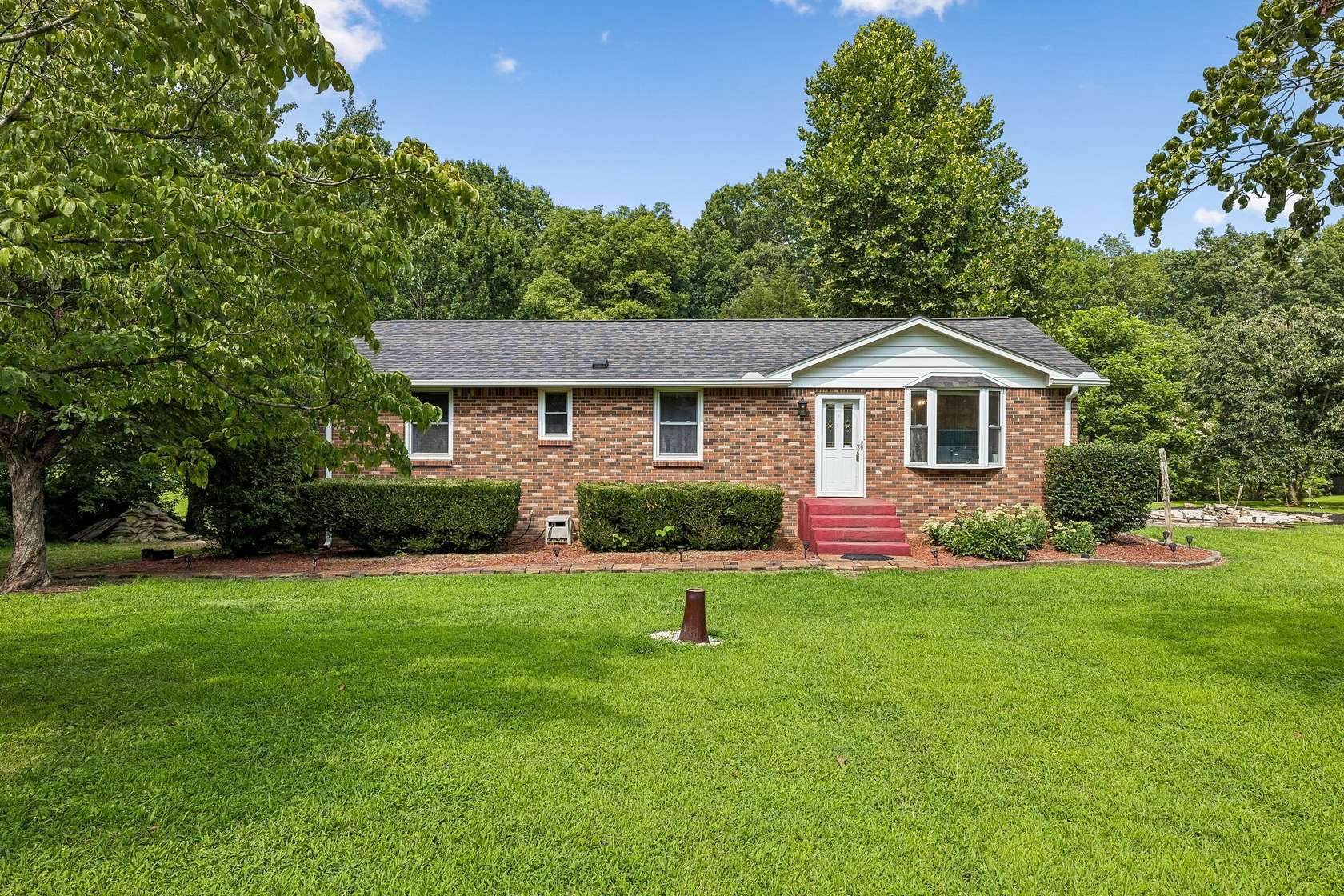 2 Acres of Land with Home for Sale in White Bluff, Tennessee