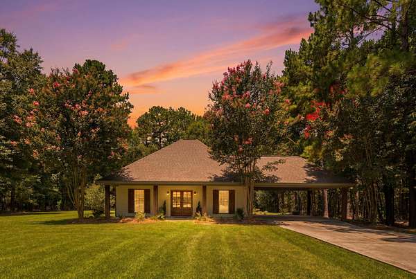 1.5 Acres of Land with Home for Sale in Sumrall, Mississippi