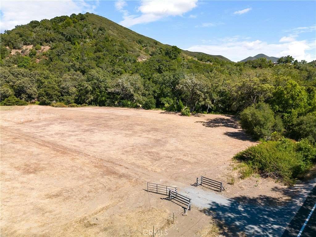 20 Acres of Land for Sale in Atascadero, California