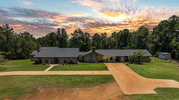 10 Acres of Land with Home for Sale in Queen City, Texas
