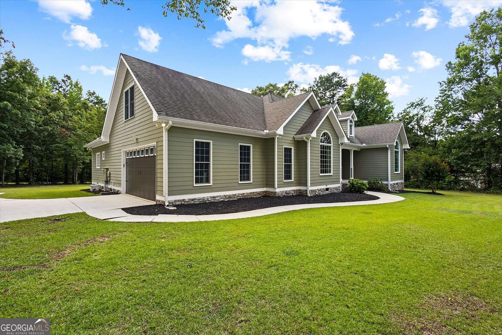 2.29 Acres of Land with Home for Sale in Williamson, Georgia