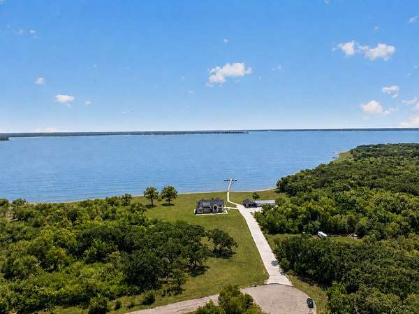 1.57 Acres of Land with Home for Sale in Kemp, Texas