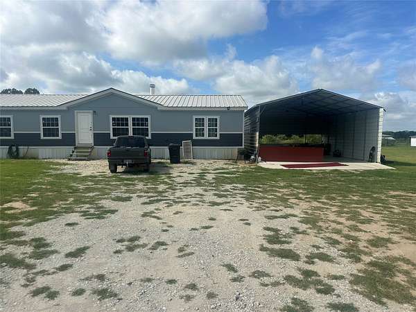 1 Acre of Land with Home for Sale in Dallas, Texas