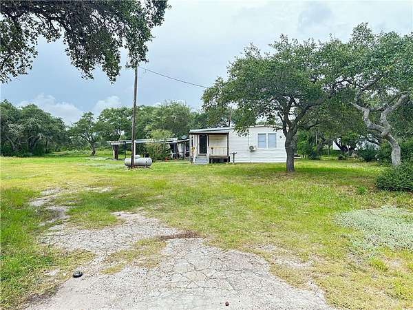 5 Acres of Land with Home for Lease in Rockport, Texas