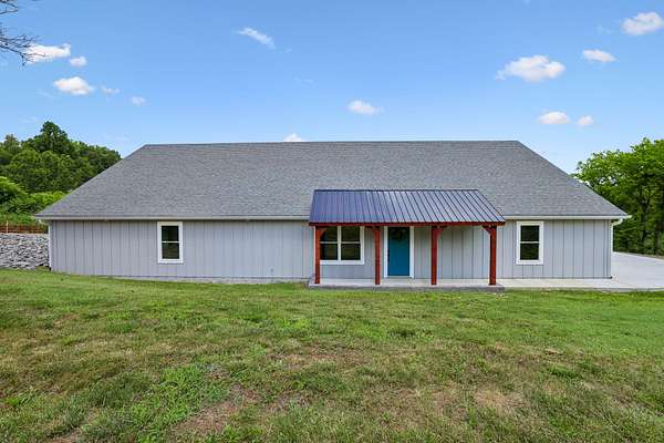 2 Acres of Land with Home for Sale in Dowelltown, Tennessee