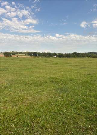 36 Acres of Land for Sale in Fayetteville, Arkansas