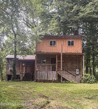 1.7 Acres of Land with Home for Sale in Edwards, Mississippi