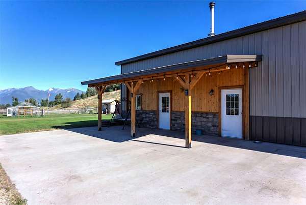 9.15 Acres of Land with Home for Sale in Stevensville, Montana