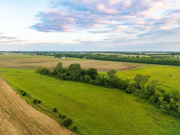 25 Acres of Land for Sale in Gardner, Kansas