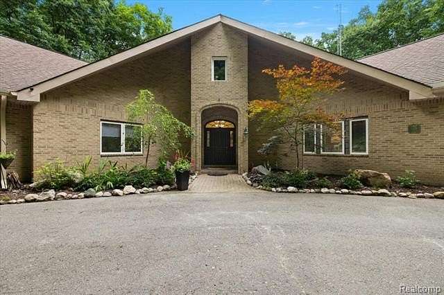 10 Acres of Land with Home for Sale in Metamora Township, Michigan