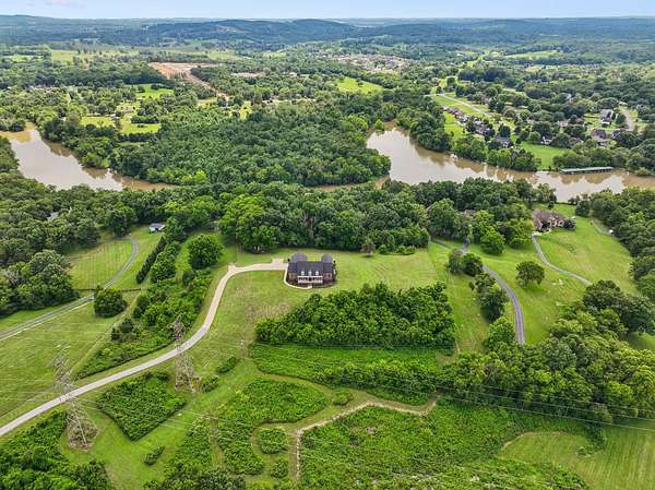 13.1 Acres of Recreational Land with Home for Sale in Lebanon, Tennessee