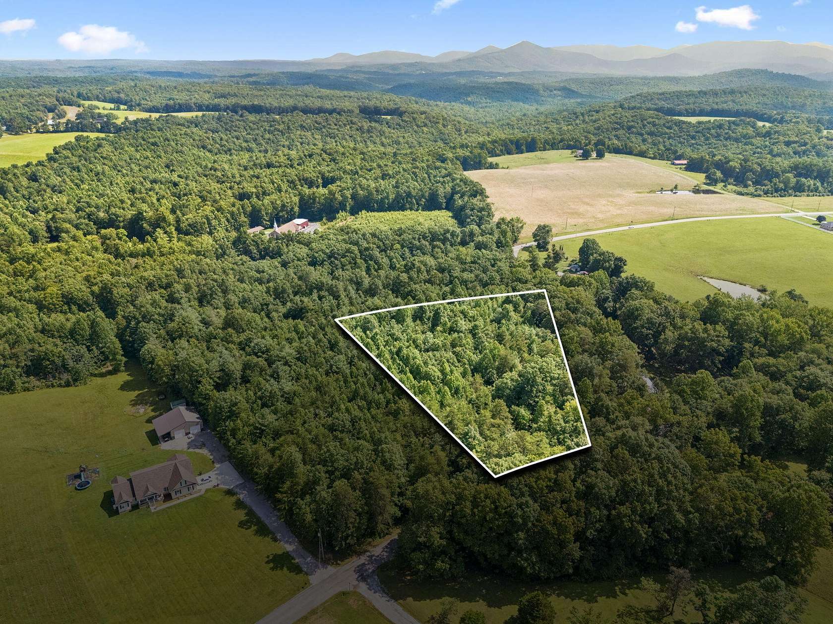 3 Acres of Residential Land for Sale in Lancing, Tennessee