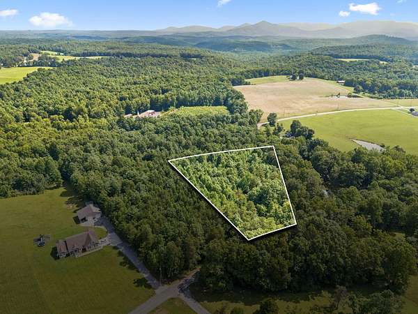 3 Acres of Residential Land for Sale in Lancing, Tennessee