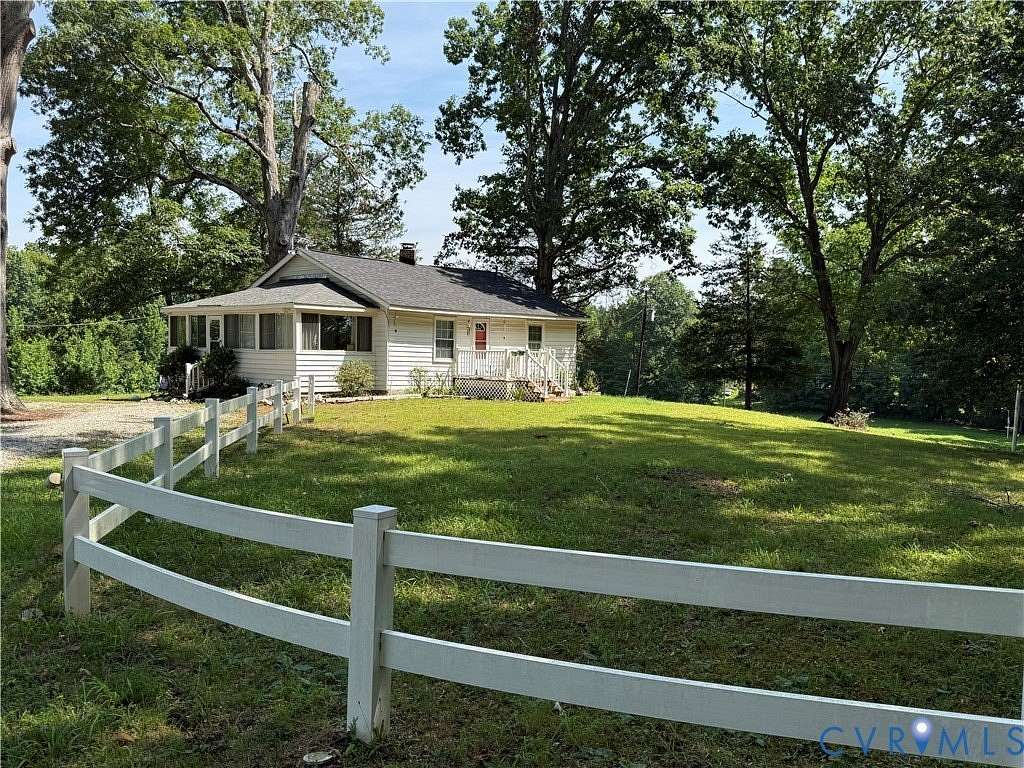 12 Acres of Land with Home for Sale in Powhatan, Virginia