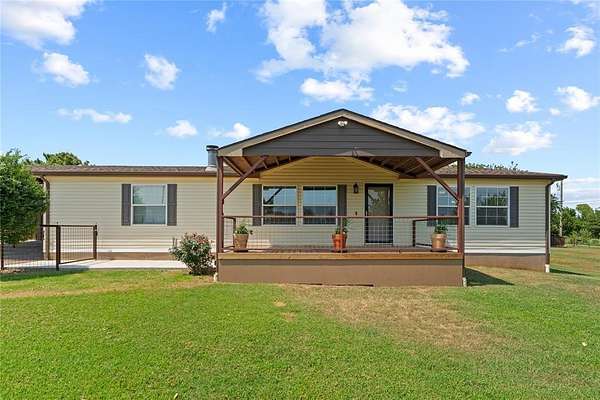2 Acres of Land with Home for Sale in Tuttle, Oklahoma
