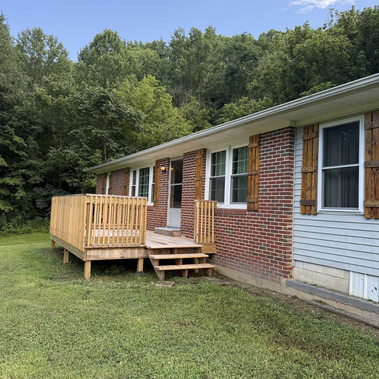 10 Acres of Land with Home for Sale in Whitleyville, Tennessee