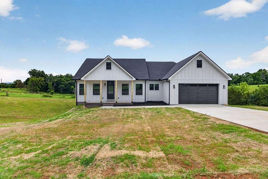 4.33 Acres of Land with Home for Sale in Cookeville, Tennessee