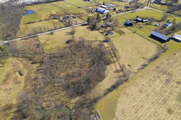 10 Acres of Land with Home for Sale in Lexington, Kentucky