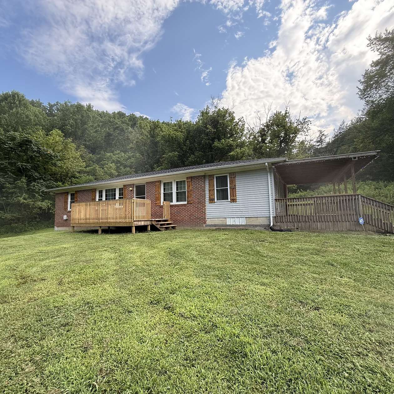 10 Acres of Land with Home for Sale in Pleasant Shade, Tennessee