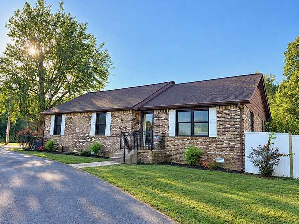 8.19 Acres of Land with Home for Sale in Bardwell, Kentucky