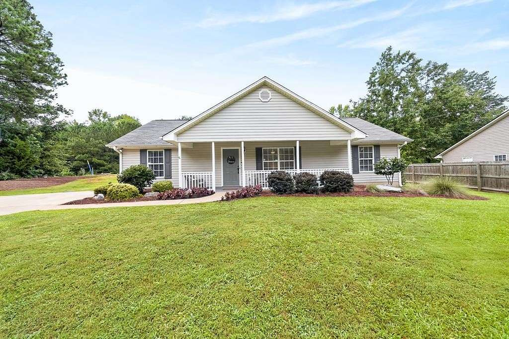 1.6 Acres of Land with Home for Sale in Ellerslie, Georgia