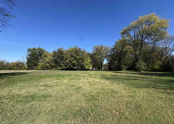 0.43 Acres of Commercial Land for Sale in Paducah, Kentucky