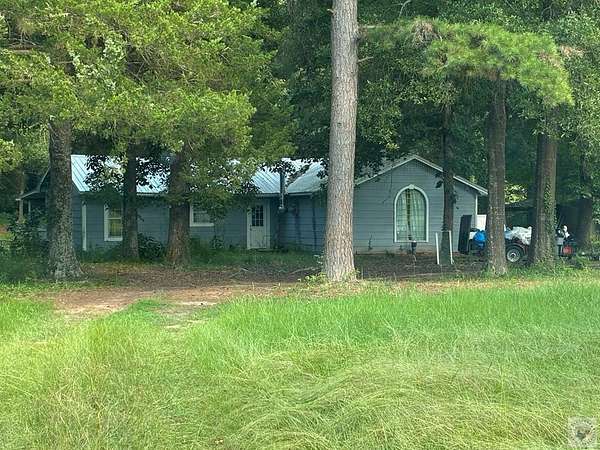 2.5 Acres of Land with Home for Sale in Texarkana, Arkansas