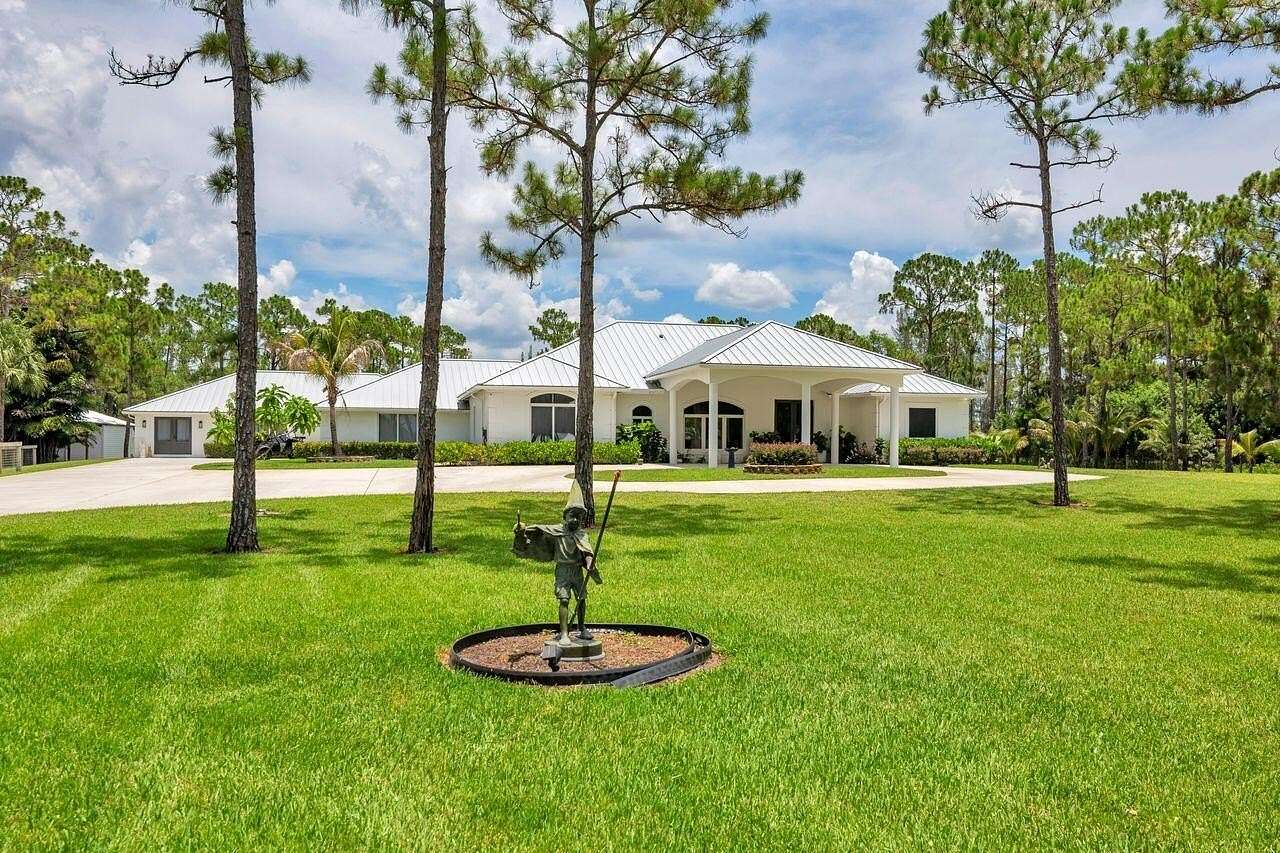5 Acres of Land with Home for Sale in Palm Beach Gardens, Florida