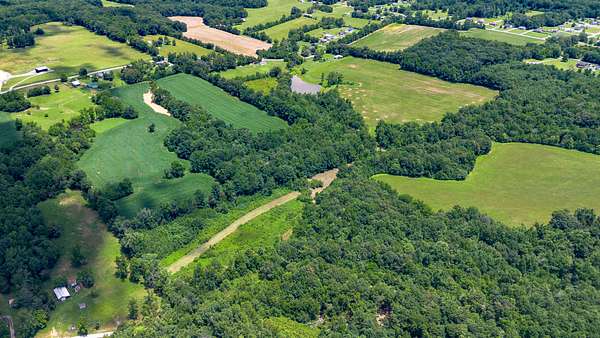 2.32 Acres of Residential Land for Auction in Bethpage, Tennessee