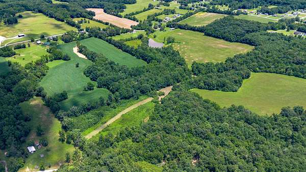 5 Acres of Land for Auction in Bethpage, Tennessee