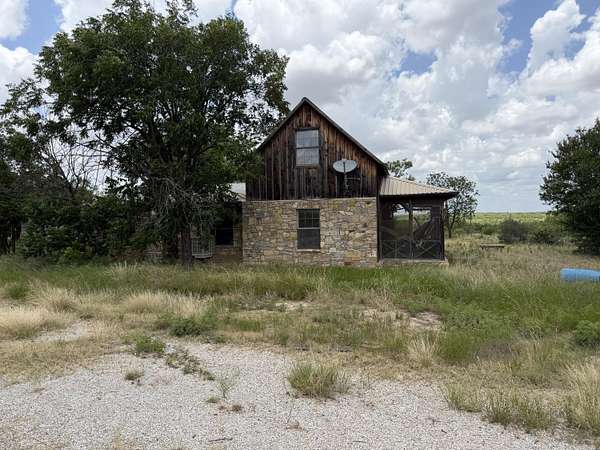 20 Acres of Land with Home for Sale in Talpa, Texas