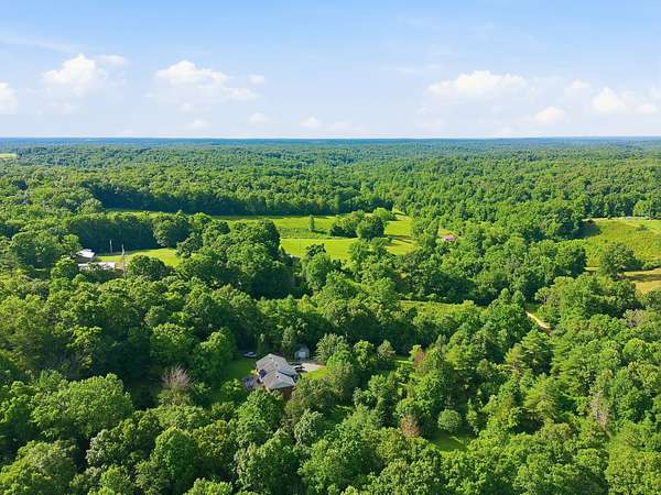 11.7 Acres of Land for Sale in Lyles, Tennessee