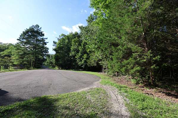 5 Acres of Residential Land for Sale in Kingston Springs, Tennessee