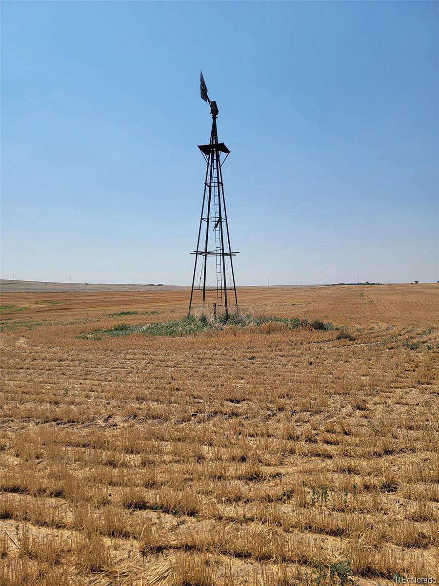 158 Acres of Agricultural & Residential Land for Sale in Roggen, Colorado