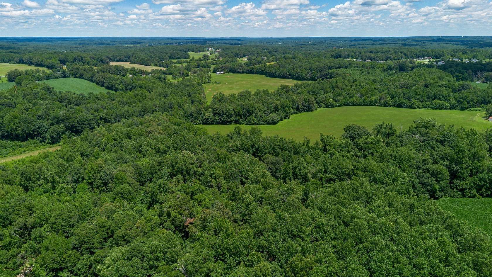 6.1 Acres of Land for Auction in Bethpage, Tennessee