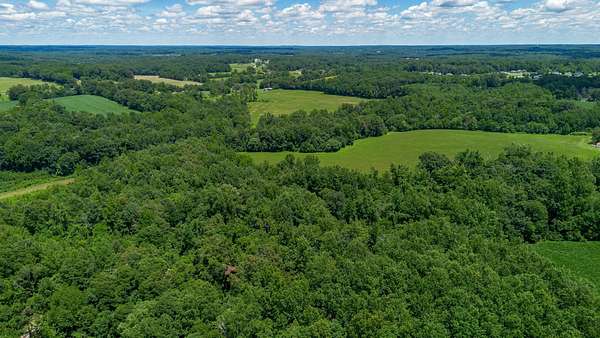 6.1 Acres of Land for Auction in Bethpage, Tennessee