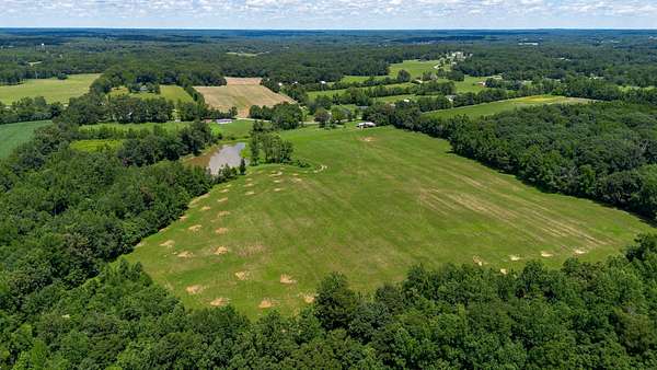 6.1 Acres of Land for Auction in Bethpage, Tennessee