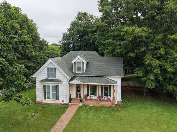 2 Acres of Land with Home for Sale in Clarksville, Tennessee