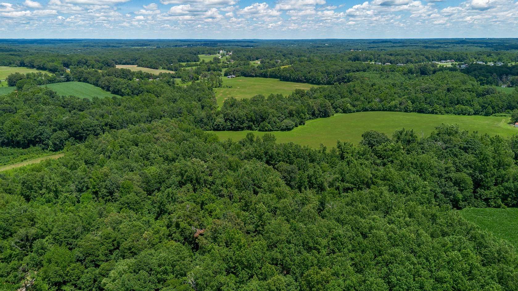 7.69 Acres of Land for Auction in Bethpage, Tennessee