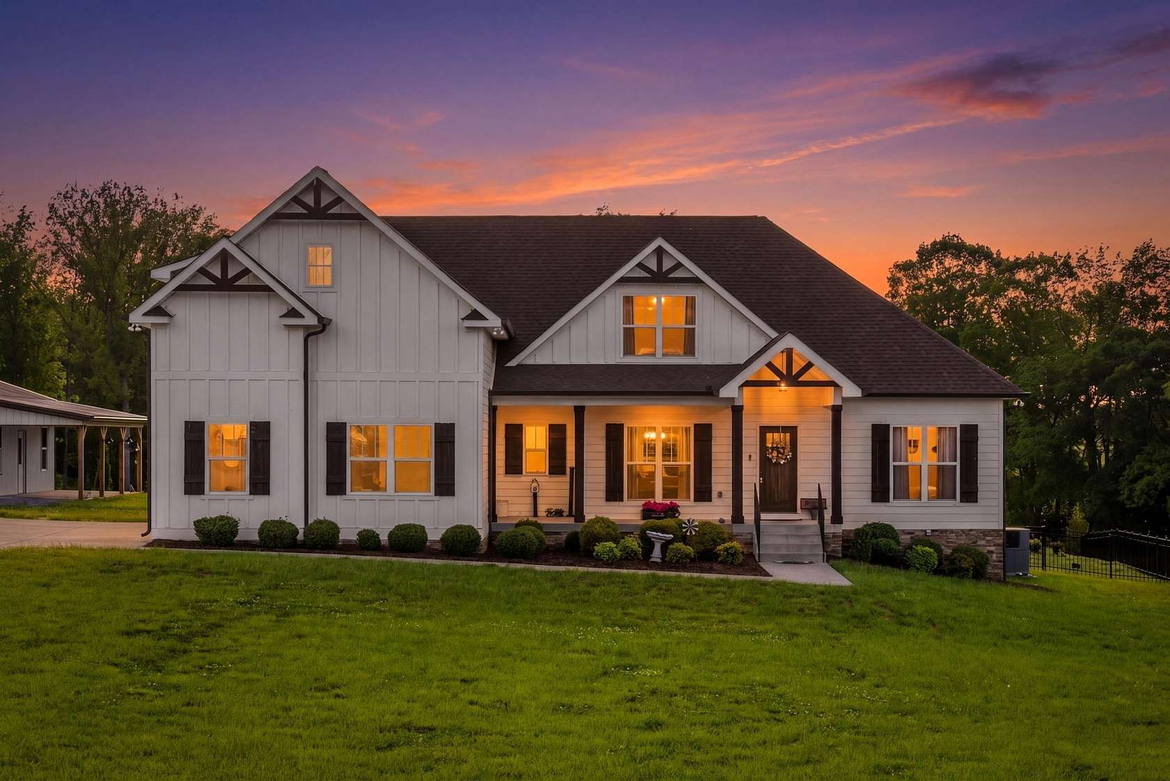 5 Acres of Land with Home for Sale in Greenbrier, Tennessee
