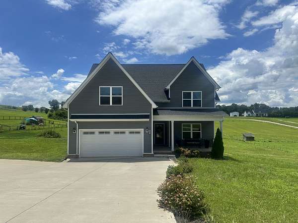 1.63 Acres of Land with Home for Sale in Clarksville, Tennessee