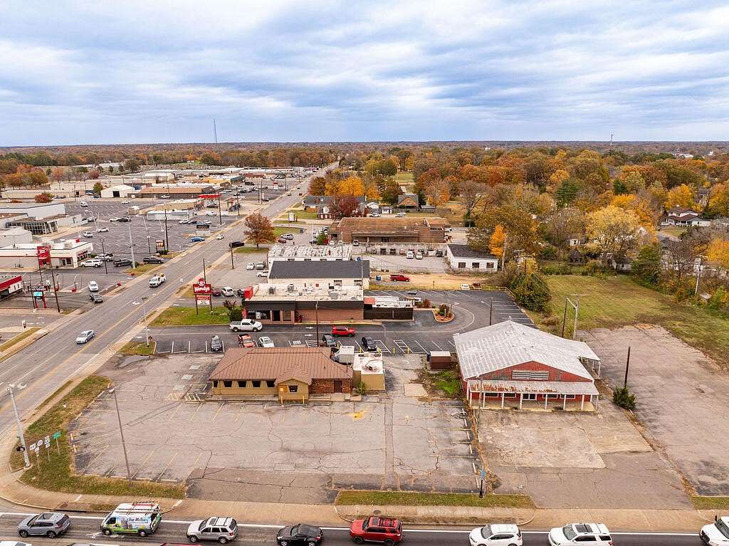 0.6 Acres of Commercial Land for Sale in Murray, Kentucky