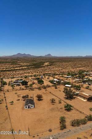 1.65 Acres of Land with Home for Sale in Marana, Arizona