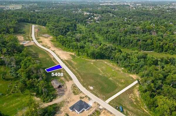 0.48 Acres of Residential Land for Sale in Cedar Rapids, Iowa