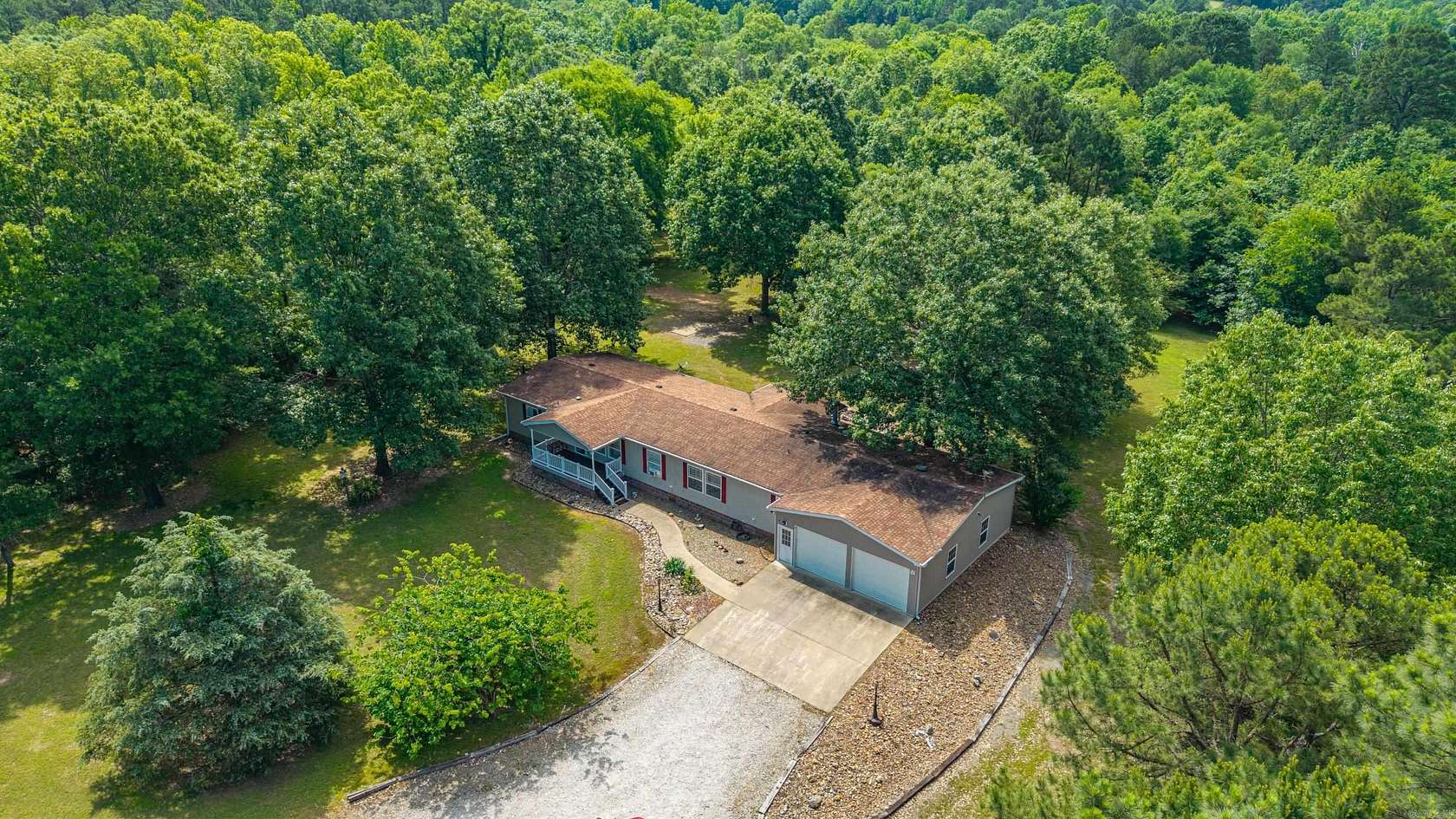 4.35 Acres of Land with Home for Sale in Hot Springs, Arkansas