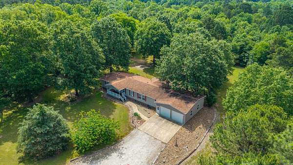 4.35 Acres of Land with Home for Sale in Hot Springs, Arkansas