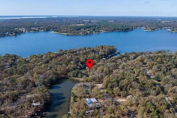 0.3 Acres of Residential Land for Sale in Malakoff, Texas