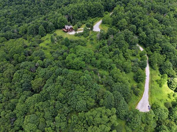 5 Acres of Residential Land for Sale in Slaty Fork, West Virginia